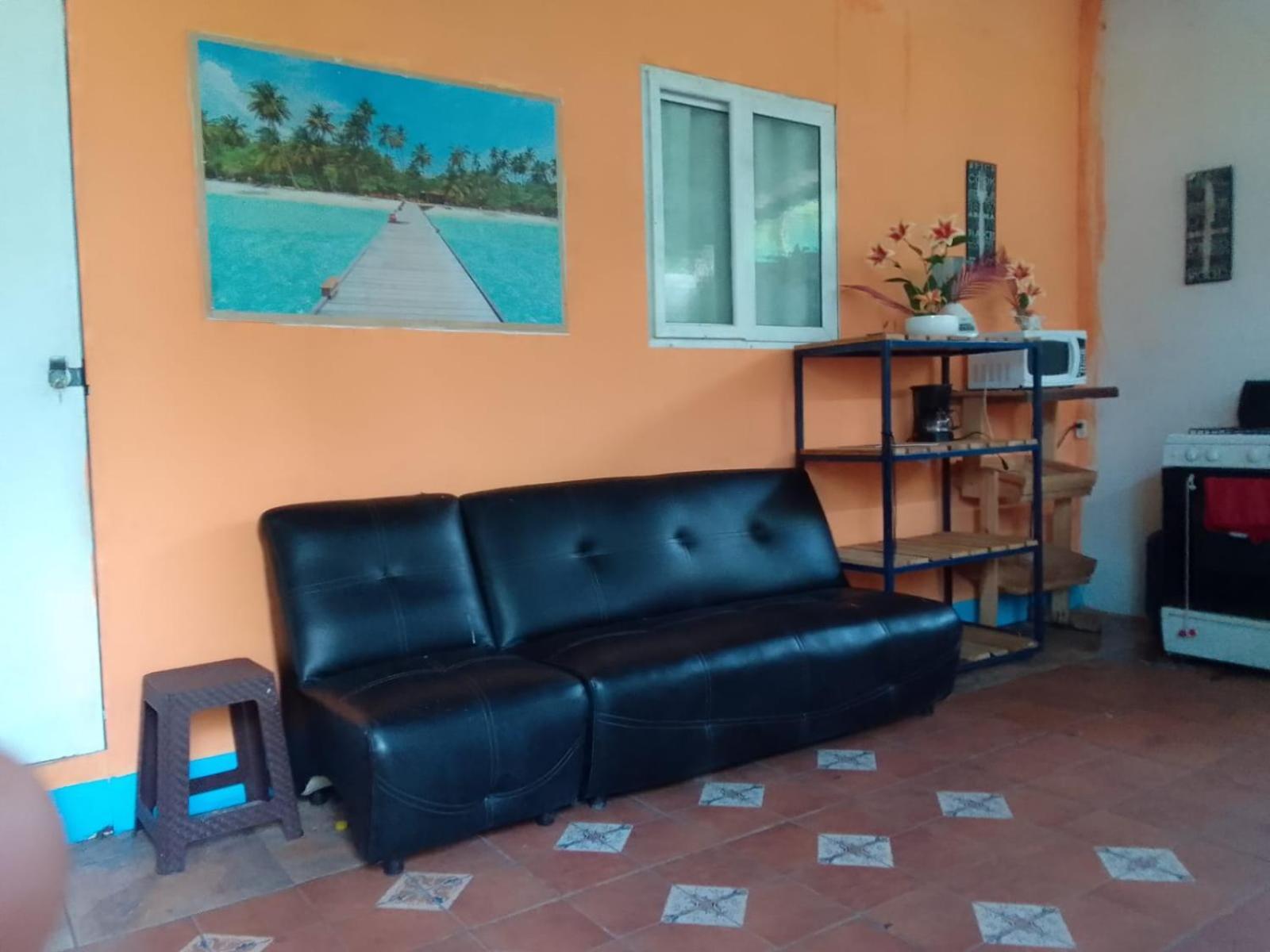 Отель Lo De Reyes Monterrico Y Sipacate Лас-Кечас Экстерьер фото